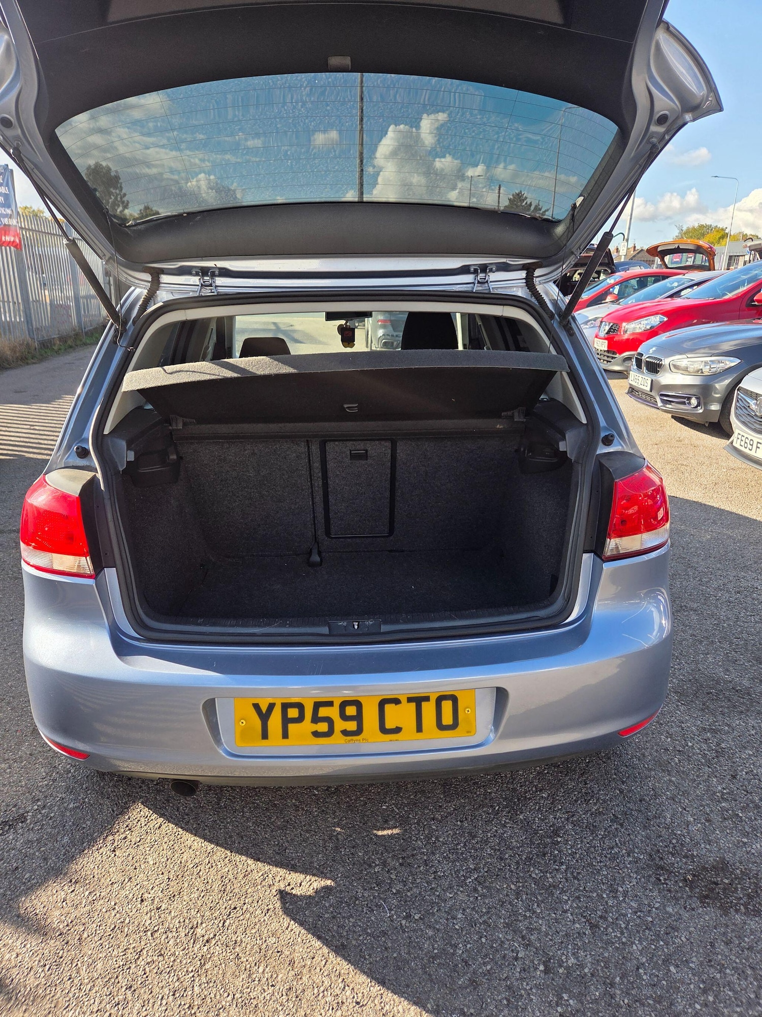 Used Volkswagen Golf 2009 for sale - 76349158: Photo 4