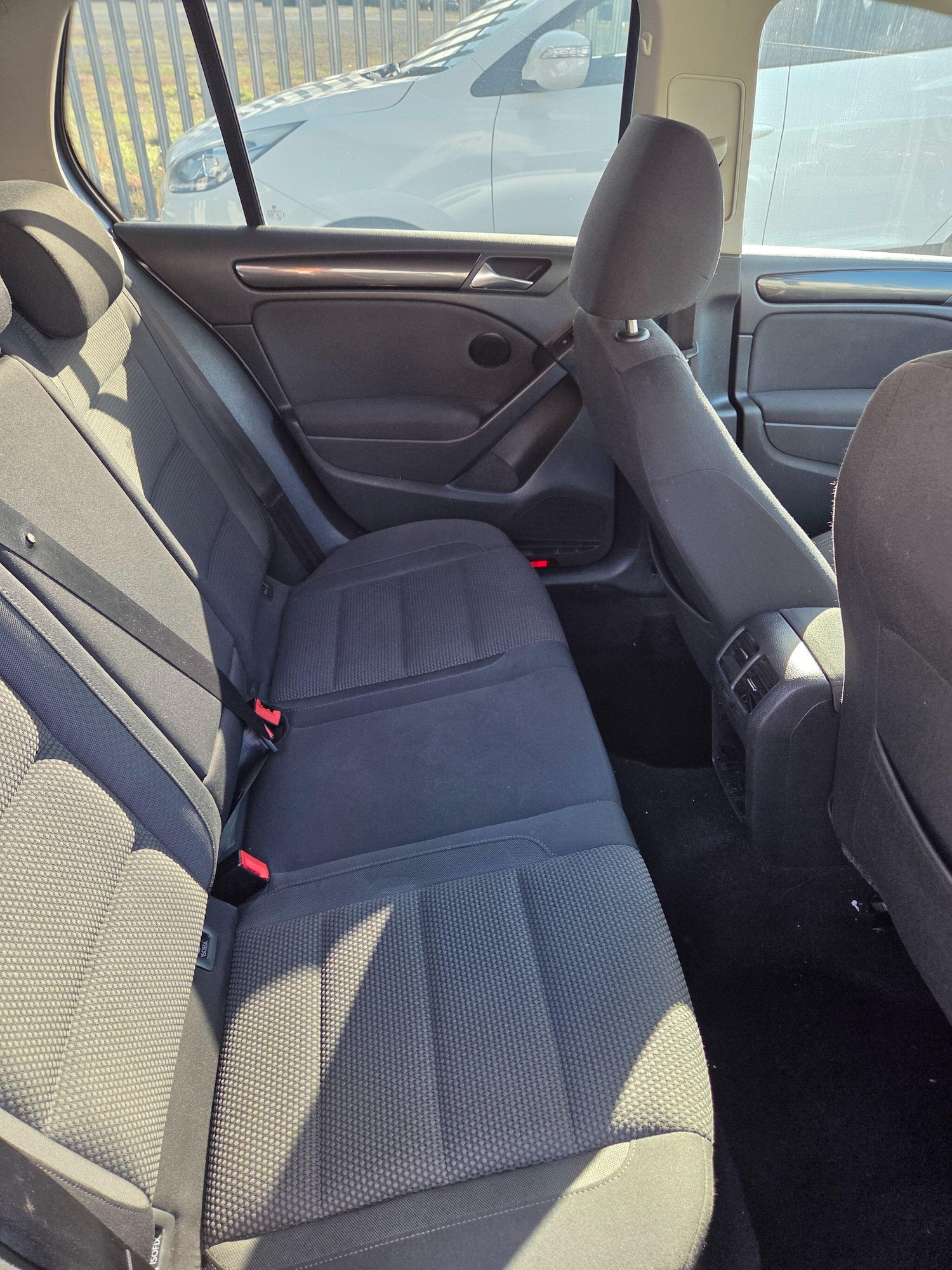 Used Volkswagen Golf 2009 for sale - 76349158: Photo 9