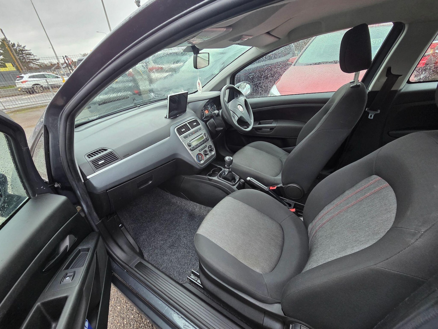 Used Fiat Punto 2012 for sale - 77143738: Photo 10