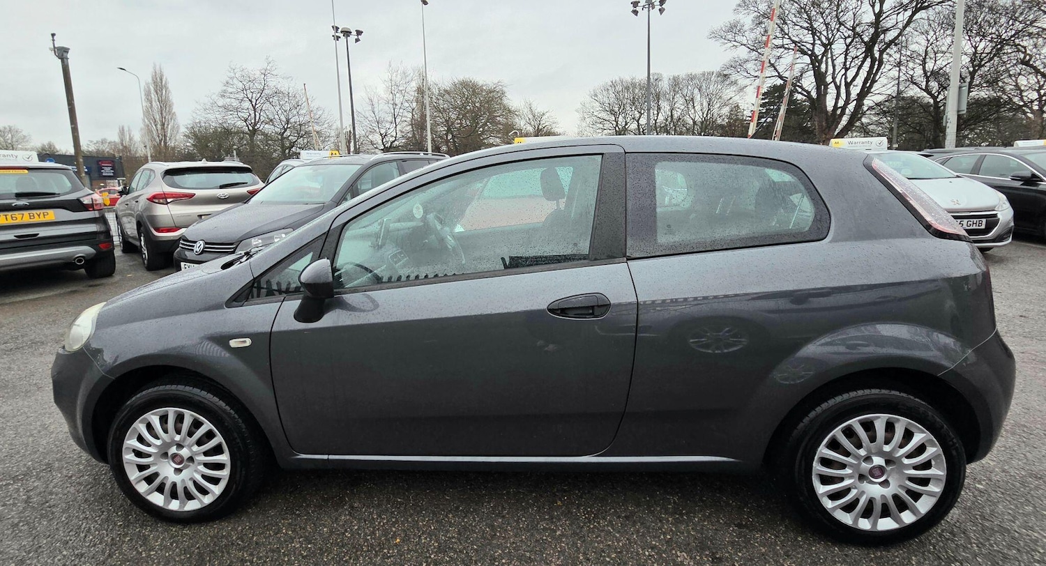 Used Fiat Punto 2012 for sale - 77143738: Photo 8