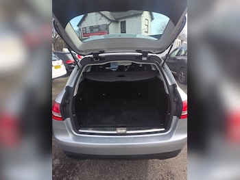 Used Mercedes-Benz C Class 2017 for sale - 77559473: Photo