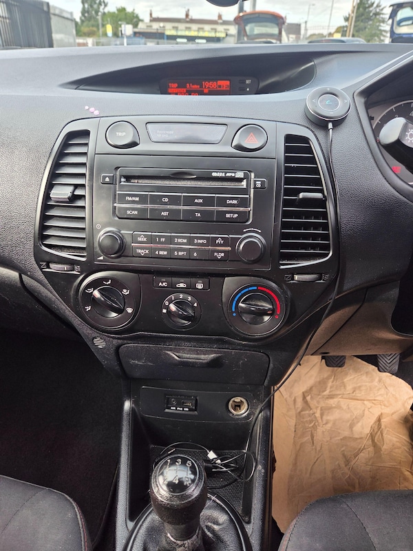 Used Hyundai i20 2009 for sale - 76152816: Photo 13