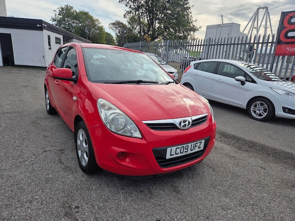 Used Hyundai i20 2009 for sale - 76152816: Photo 1