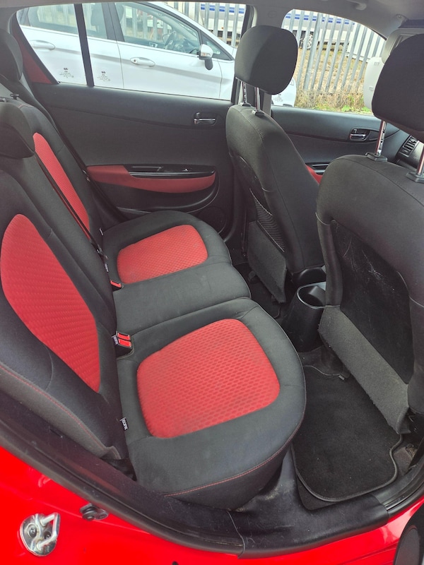 Used Hyundai i20 2009 for sale - 76152816: Photo 9