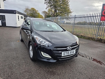 Used Hyundai i30 2015 for sale - 76425216: Photo