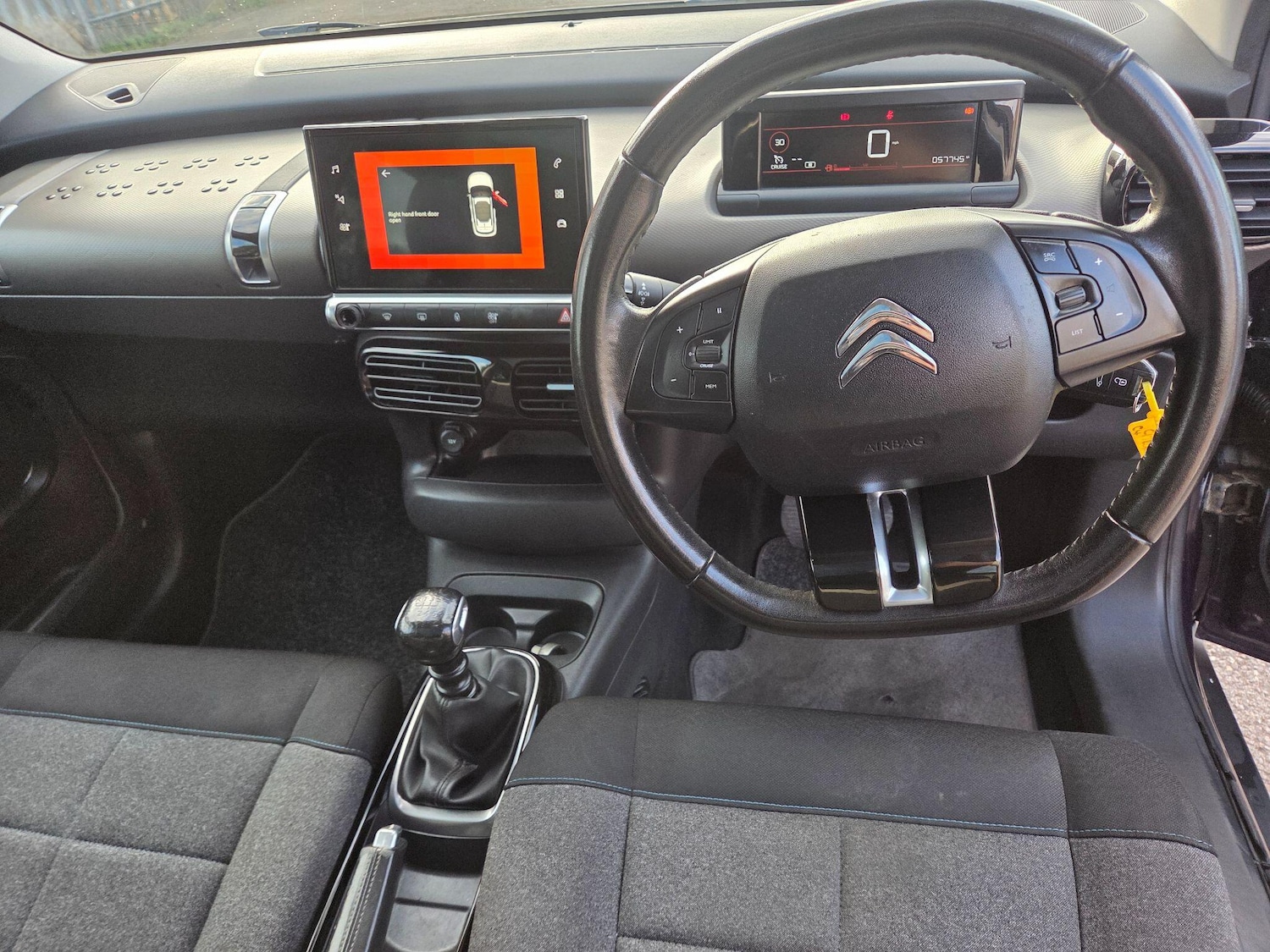 Used Citroen C4 Cactus 2019 for sale - 76349737: Photo 12