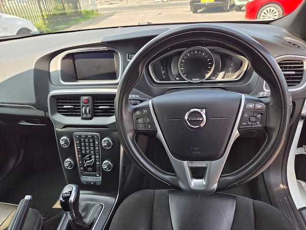 Used Volvo V40 2018 for sale - 75588745: Photo 12