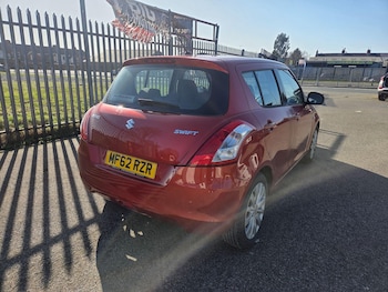 Used Suzuki Swift 2012 for sale - 77754042: Photo