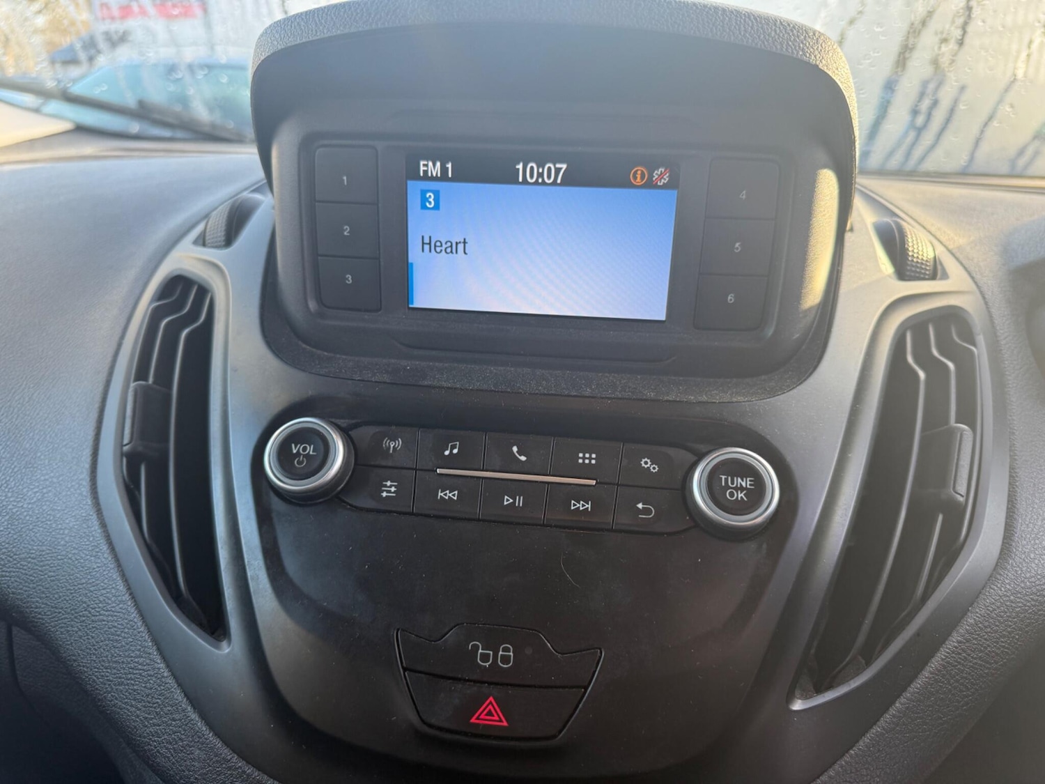 Used Ford Transit Courier 2020 for sale - 77314632: Photo 11