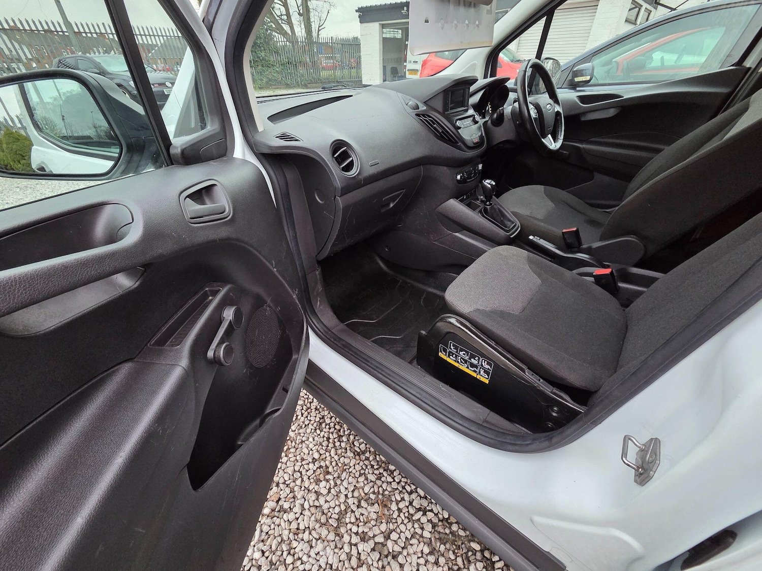 Used Ford Transit Courier 2020 for sale - 77314632: Photo 21