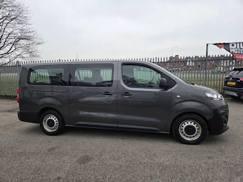Used Vauxhall Vivaro Life 2022 for sale - 77425909: Photo