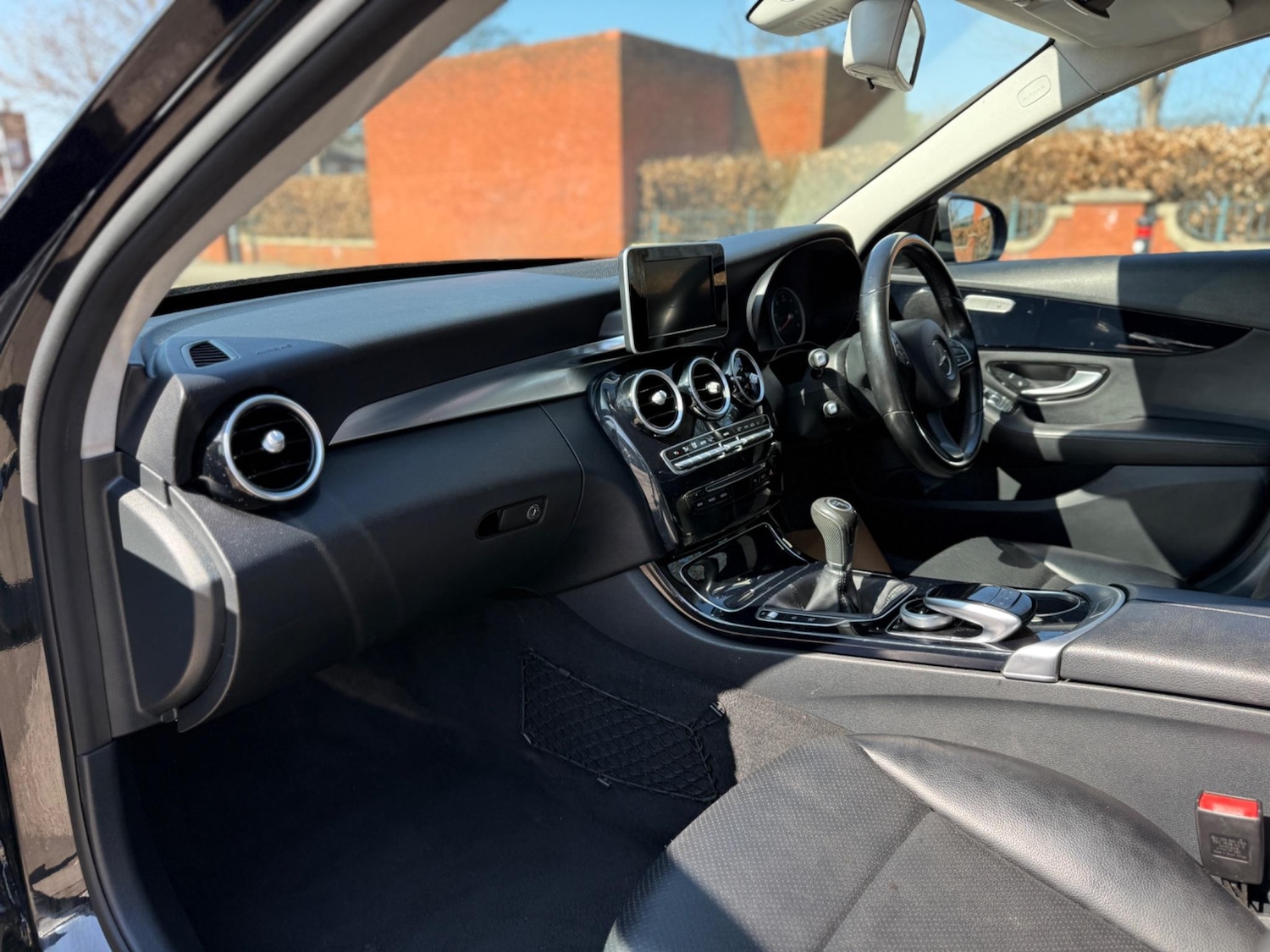 Used Mercedes-Benz C Class 2015 for sale - 76348982: Photo 13