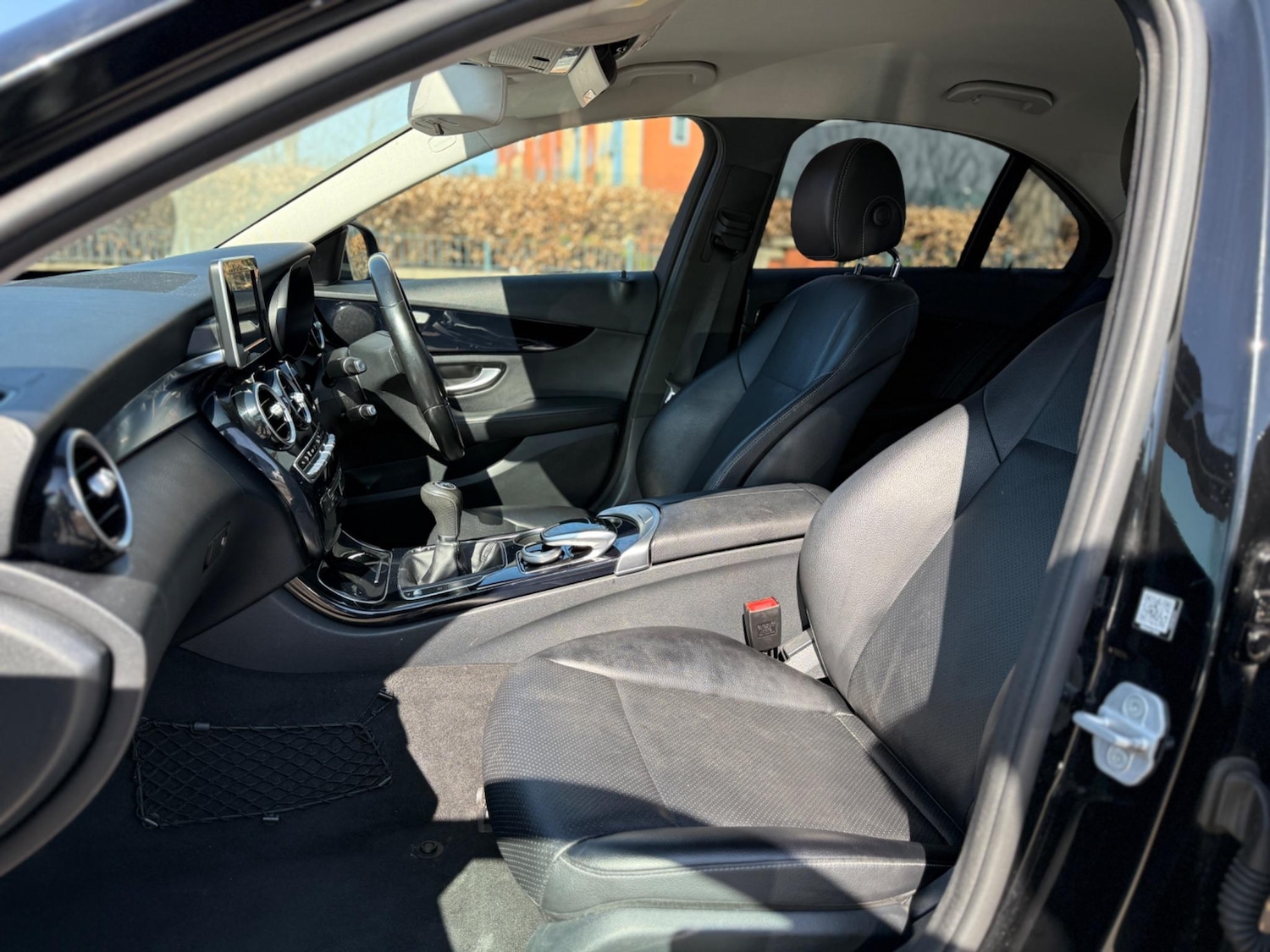 Used Mercedes-Benz C Class 2015 for sale - 76348982: Photo 14