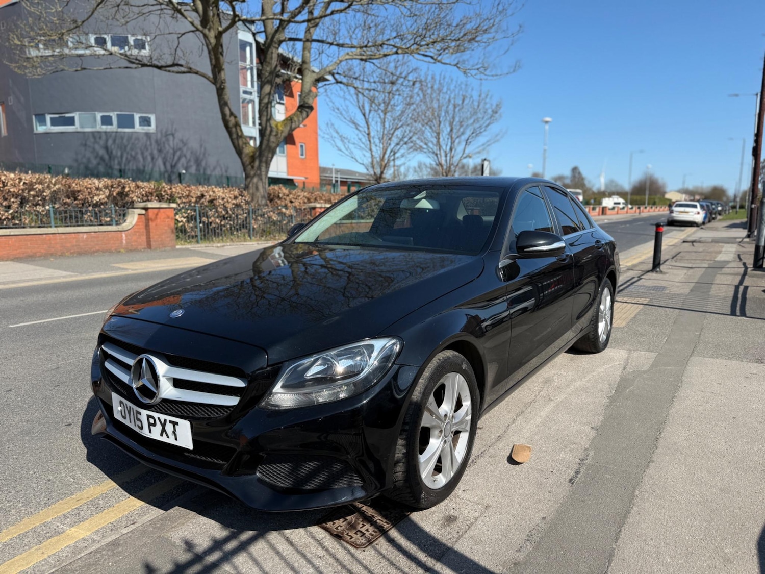 Used Mercedes-Benz C Class 2015 for sale - 76348982: Photo 3
