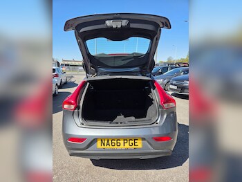 Used Volvo V40 2016 for sale - 78291512: Photo