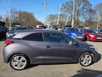 Used Hyundai i20 2017 for sale - 77909513: Photo