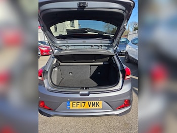 Used Hyundai i20 2017 for sale - 77909513: Photo