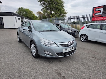 Vauxhall - Astra