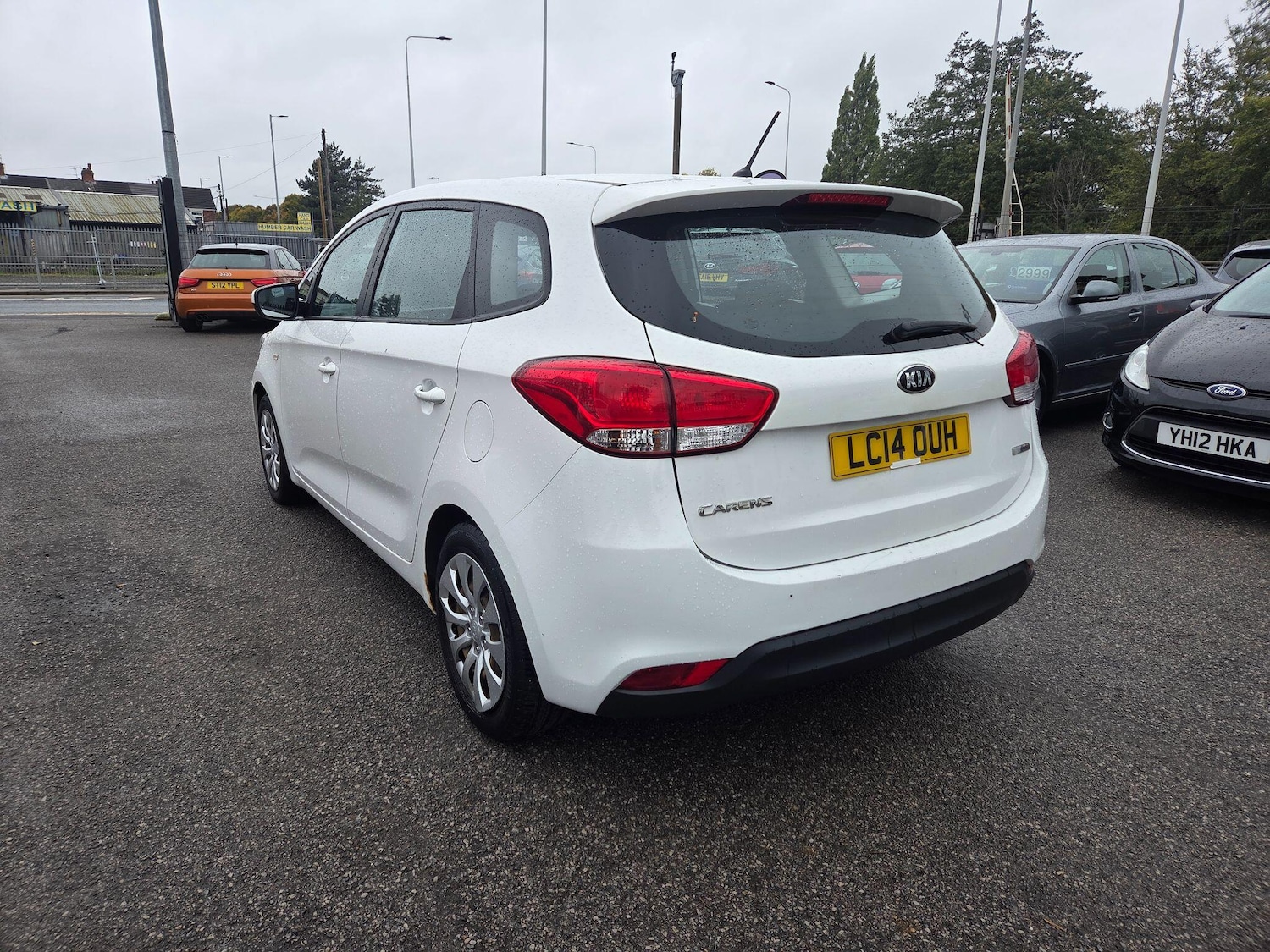Used Kia Carens 2014 for sale - 76159123: Photo 6