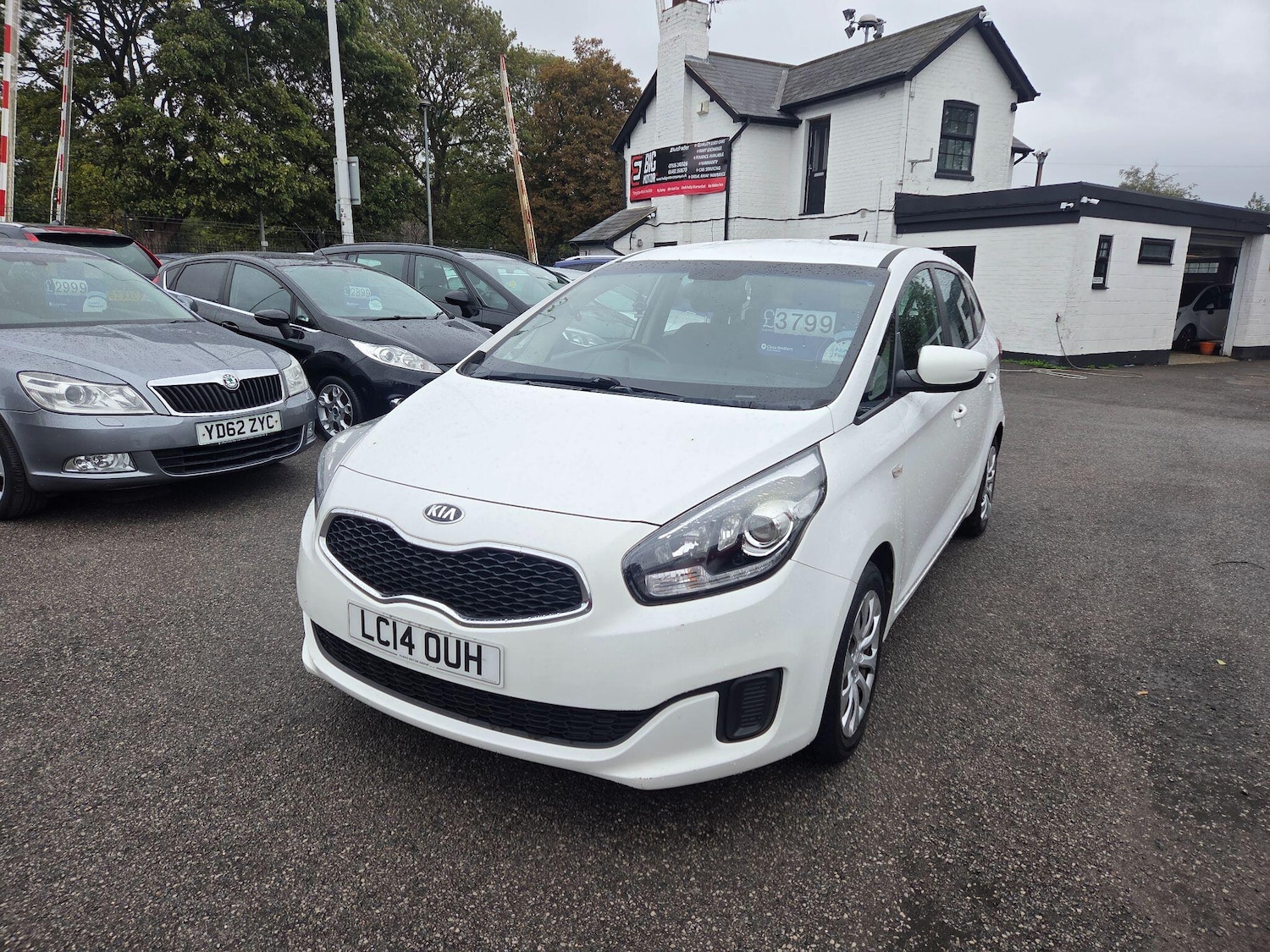 Used Kia Carens 2014 for sale - 76159123: Photo 8