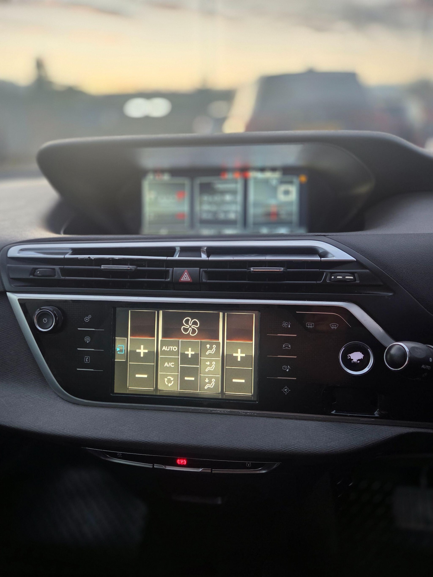 Used Citroen C4 Grand Picasso 2014 for sale - 76388118: Photo 15