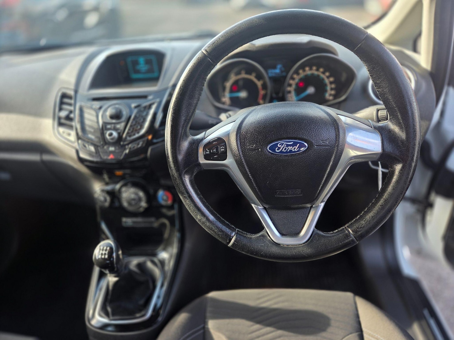 Used Ford Fiesta 2013 for sale - 76398901: Photo 12