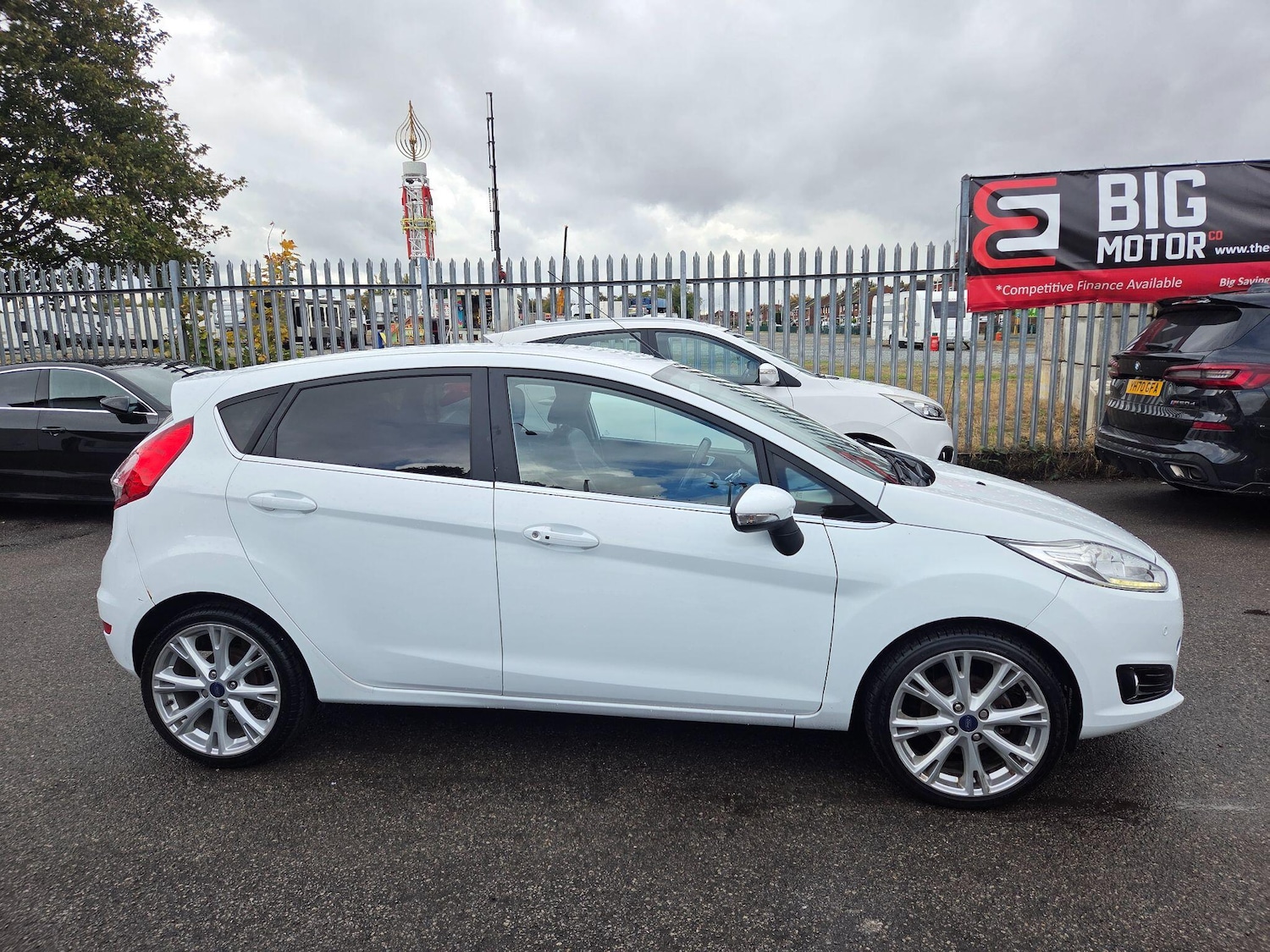 Used Ford Fiesta 2013 for sale - 76326310: Photo 2