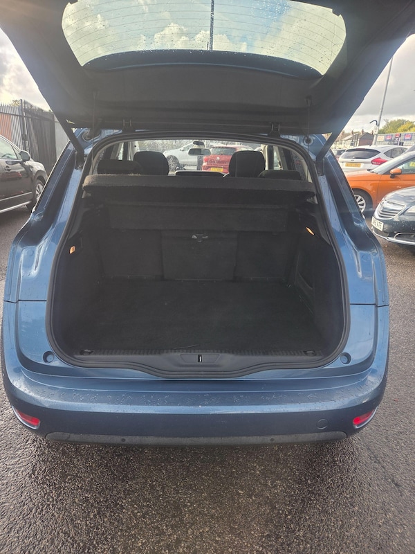 Used Citroen C4 Picasso 2013 for sale - 76326360: Photo 4