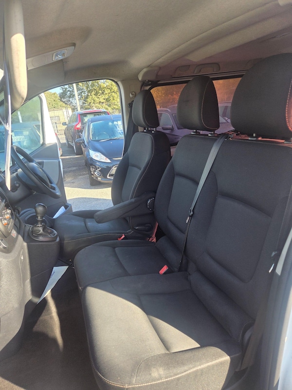 Used Renault Trafic 2017 for sale - 76108893: Photo 12