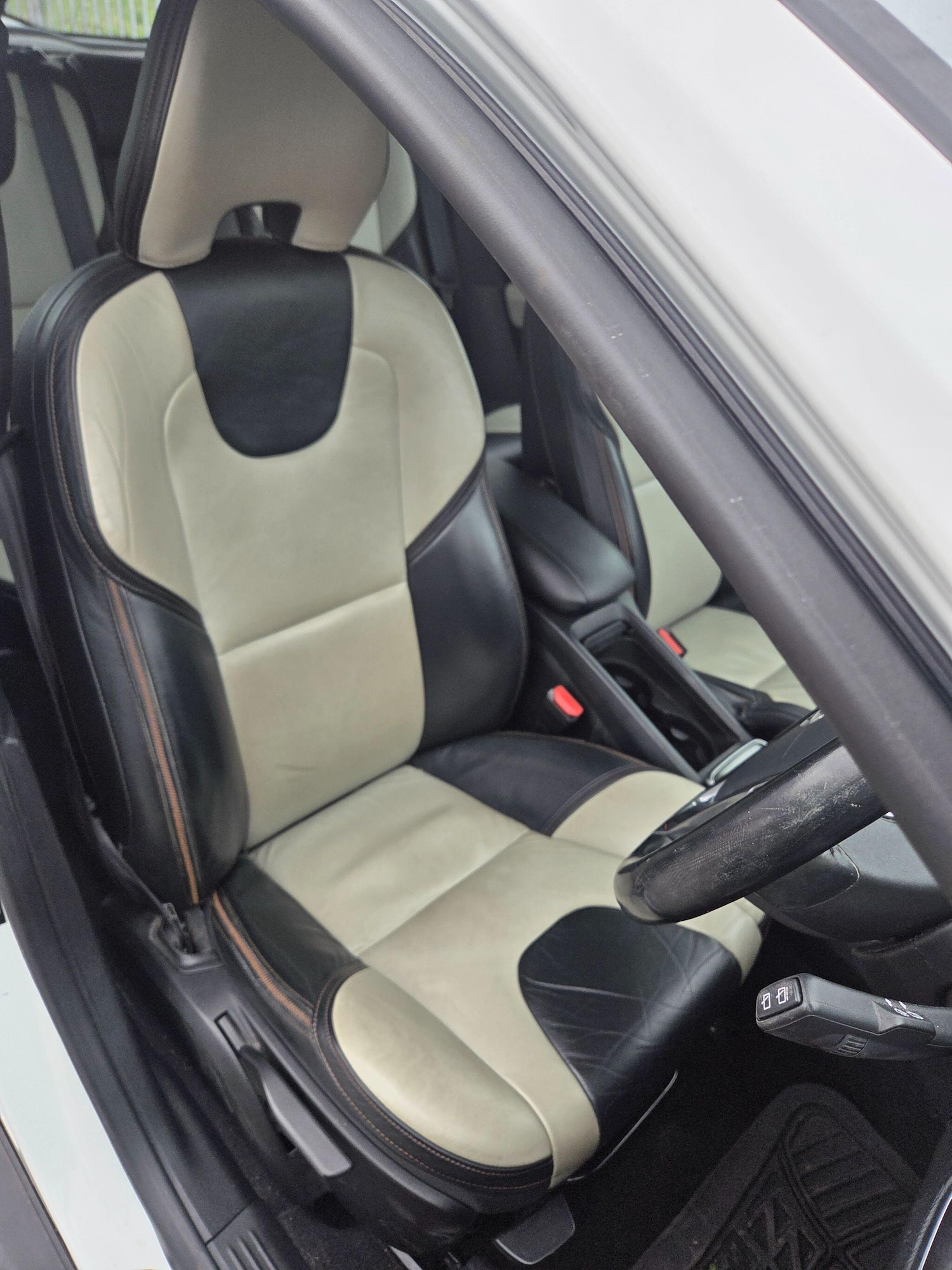 Used Volvo V40 Cross Country for sale - 77852791: Photo 7