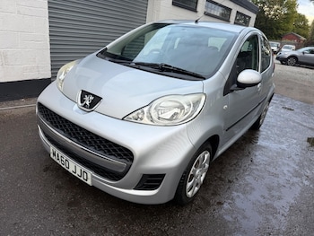 Used Peugeot 107 2010 for sale - 76094385: Photo 2