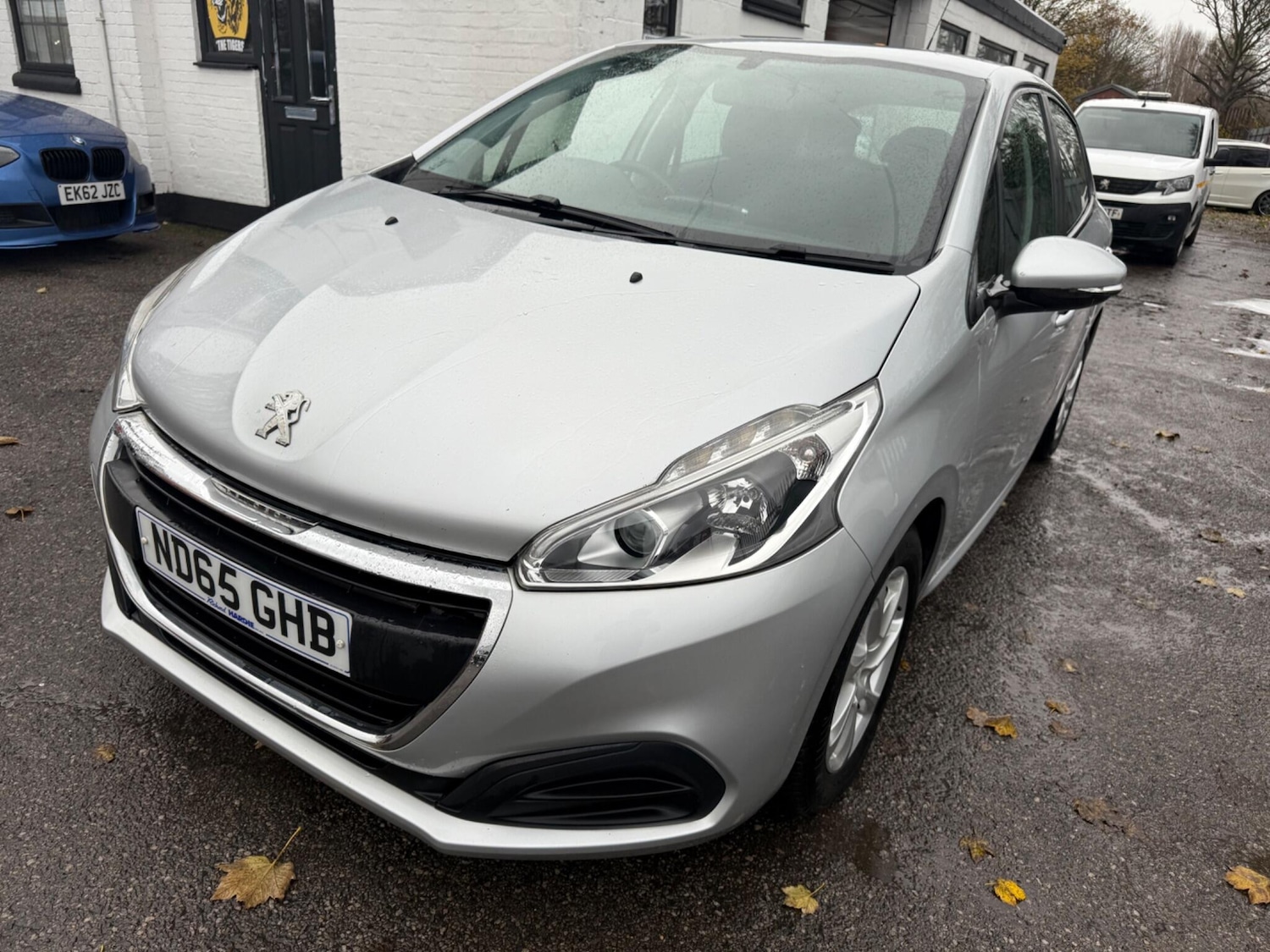 Used Peugeot 208 2016 for sale - 76839609: Photo 4