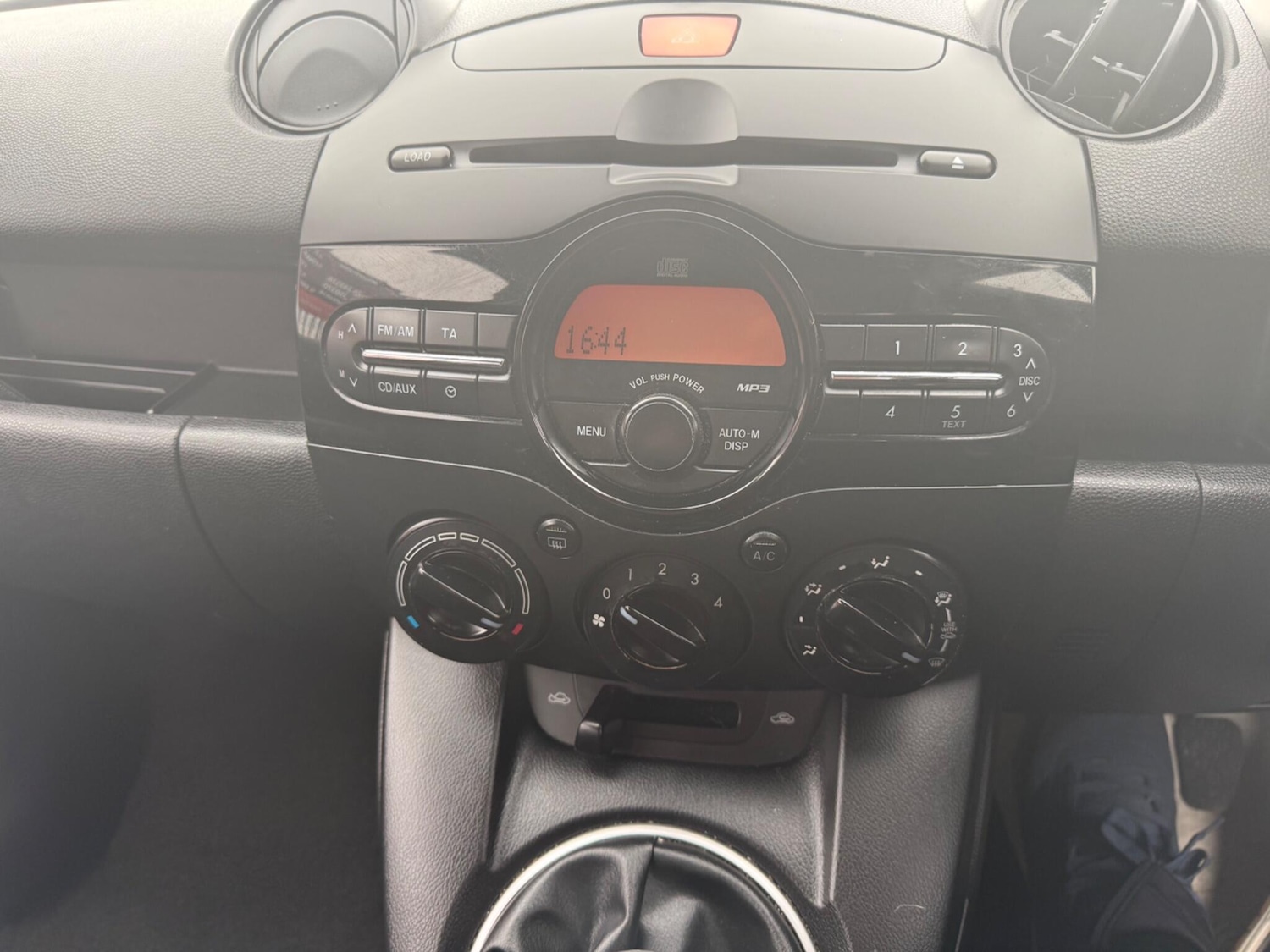 Used Mazda Mazda2 2012 for sale - 76095001: Photo 15