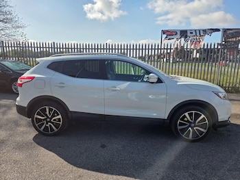 Used Nissan Qashqai 2017 for sale - 78275941: Photo