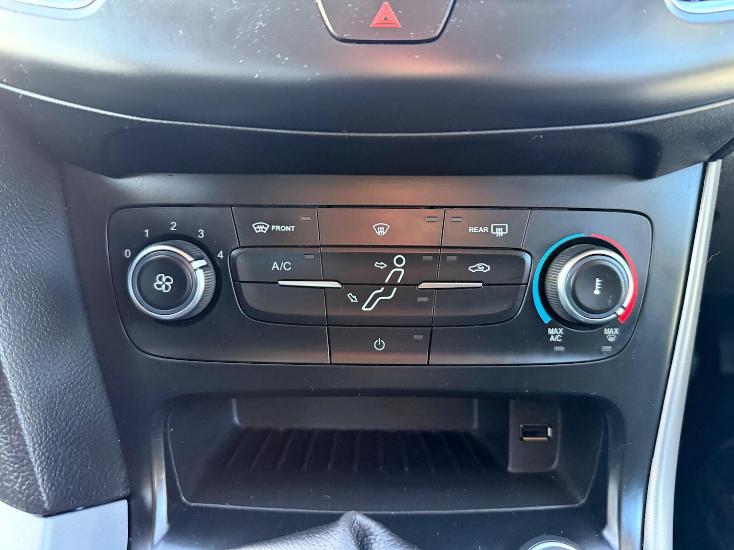 Used Ford Focus 2016 for sale - 76728341: Photo 14