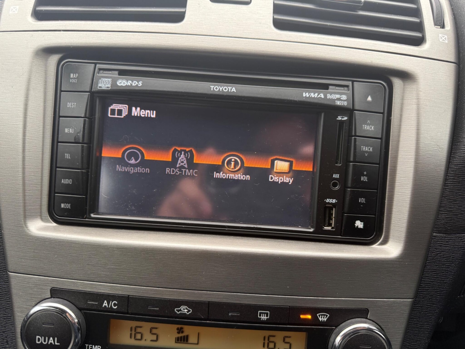 Used Toyota Avensis 2010 for sale - 78100403: Photo 12