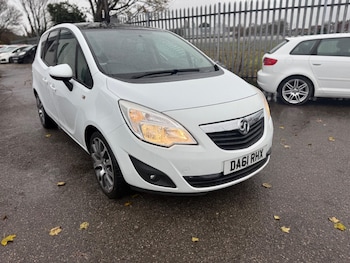 2011 (61) - 1.4i 16V Exclusiv Limited Edition 5dr