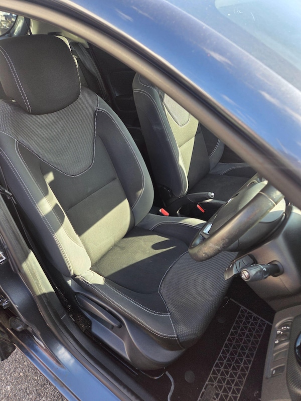 Used Renault Clio 2017 for sale - 76031703: Photo 8