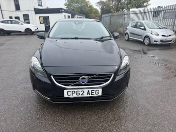 Used Volvo V40 2012 for sale - 76485656: Photo