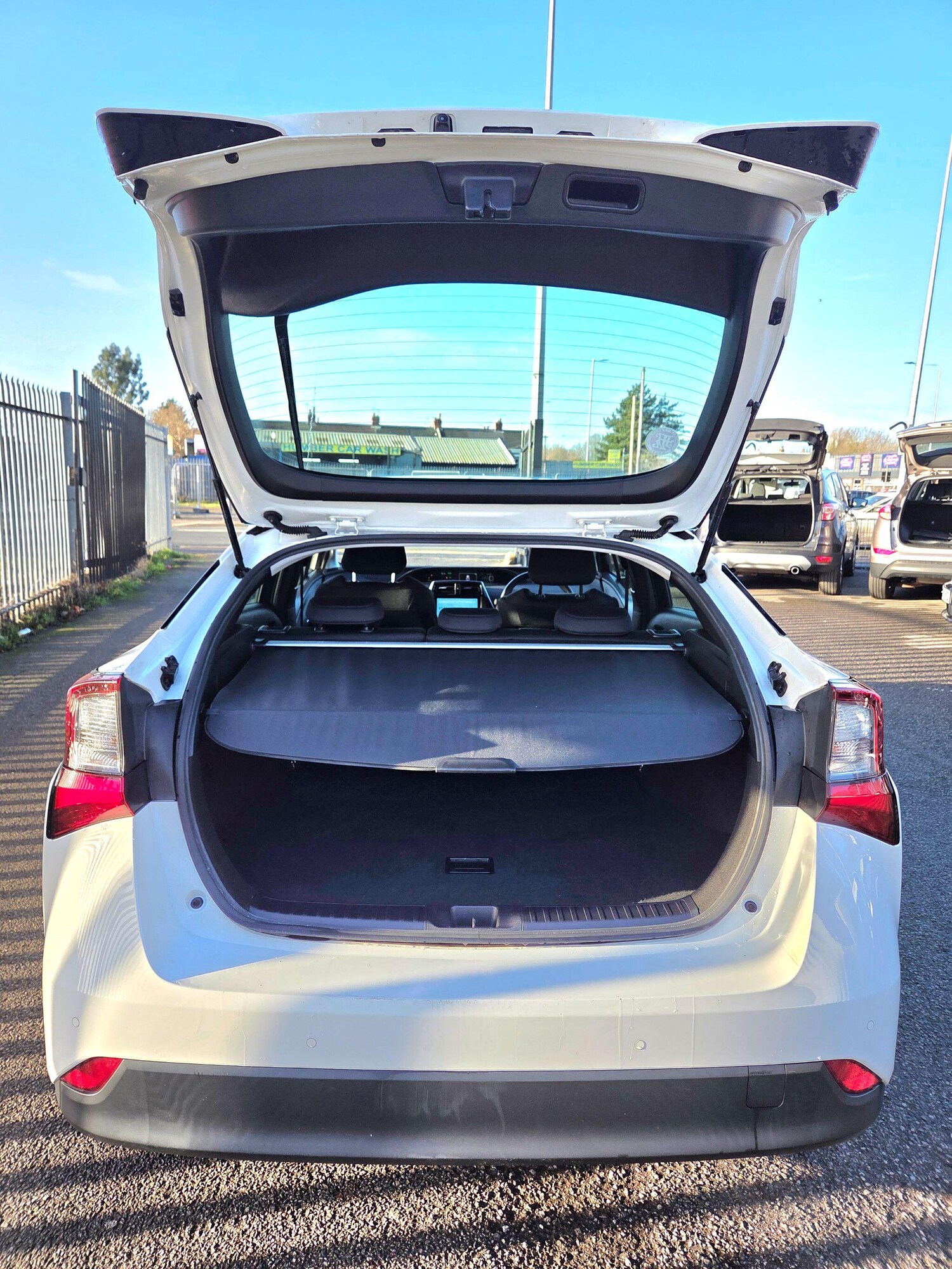 Used Toyota Prius 2025 for sale - 76965648: Photo 15