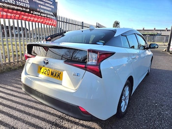 Used Toyota Prius 2020 for sale - 76965648: Photo