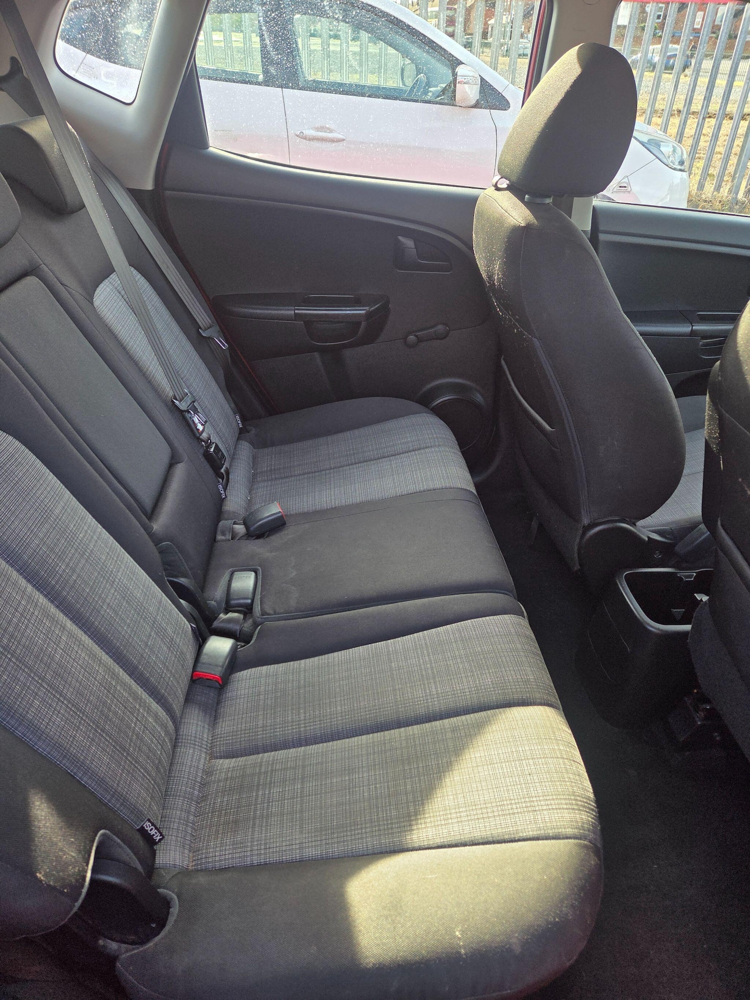 Used Kia Venga 2010 for sale - 75588328: Photo 9