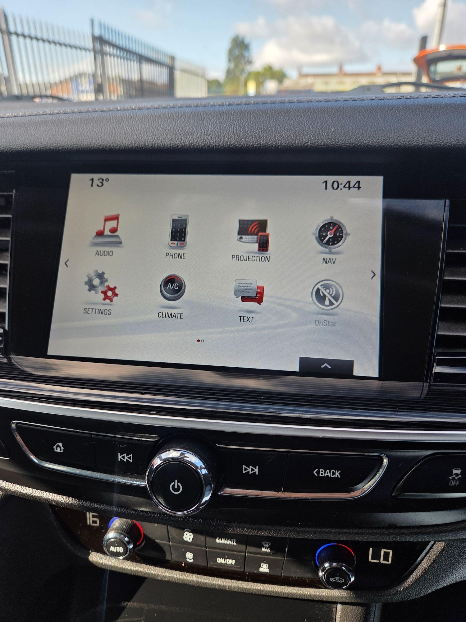 Used Vauxhall Insignia 2017 for sale - 75756832: Photo 13