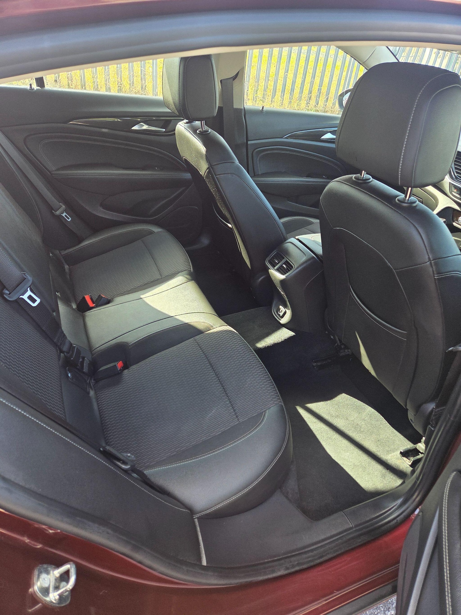 Used Vauxhall Insignia 2017 for sale - 75756832: Photo 8