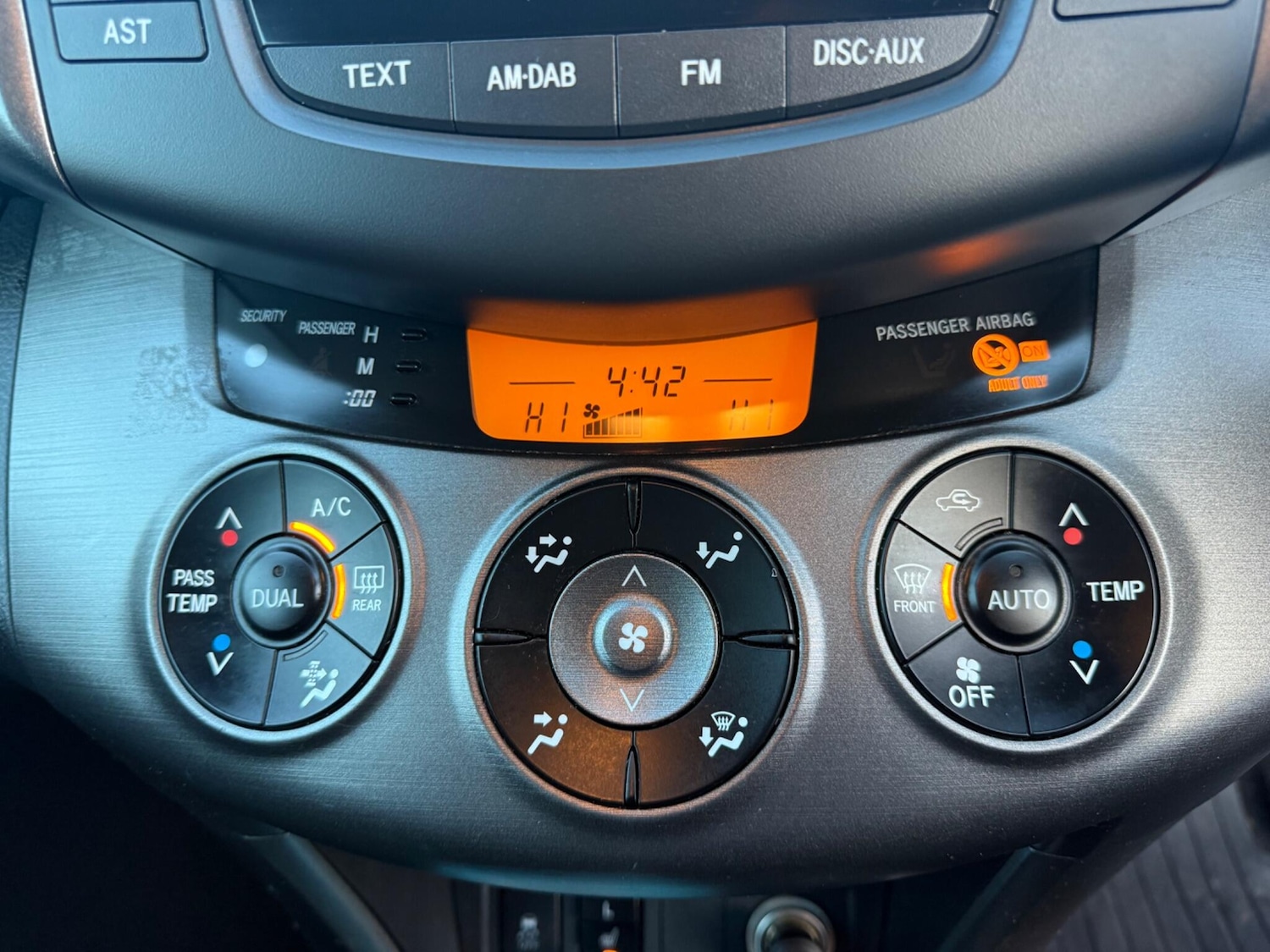 Used Toyota RAV4 2011 for sale - 76886806: Photo 12