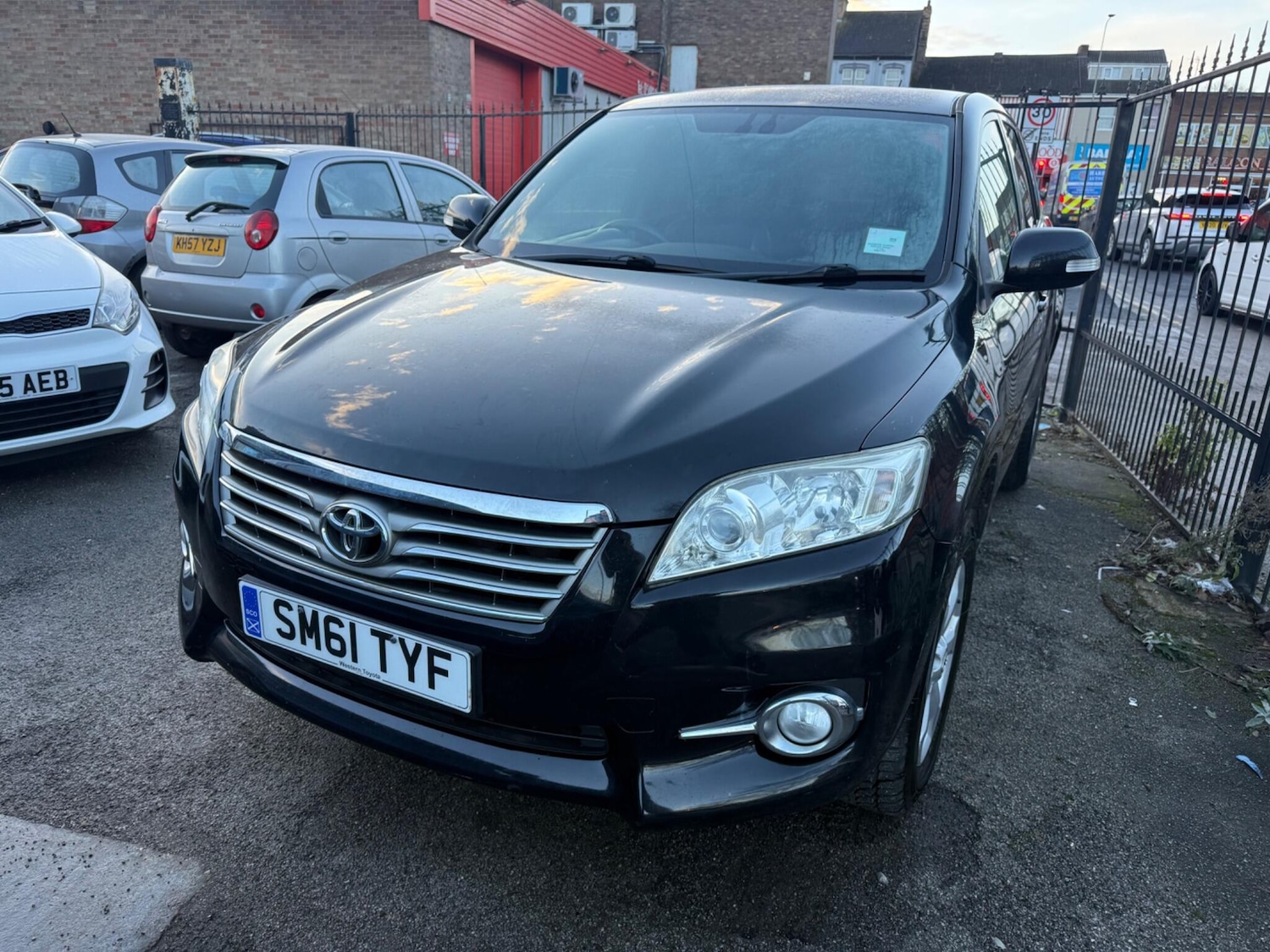 Used Toyota RAV4 2011 for sale - 76886806: Photo 3