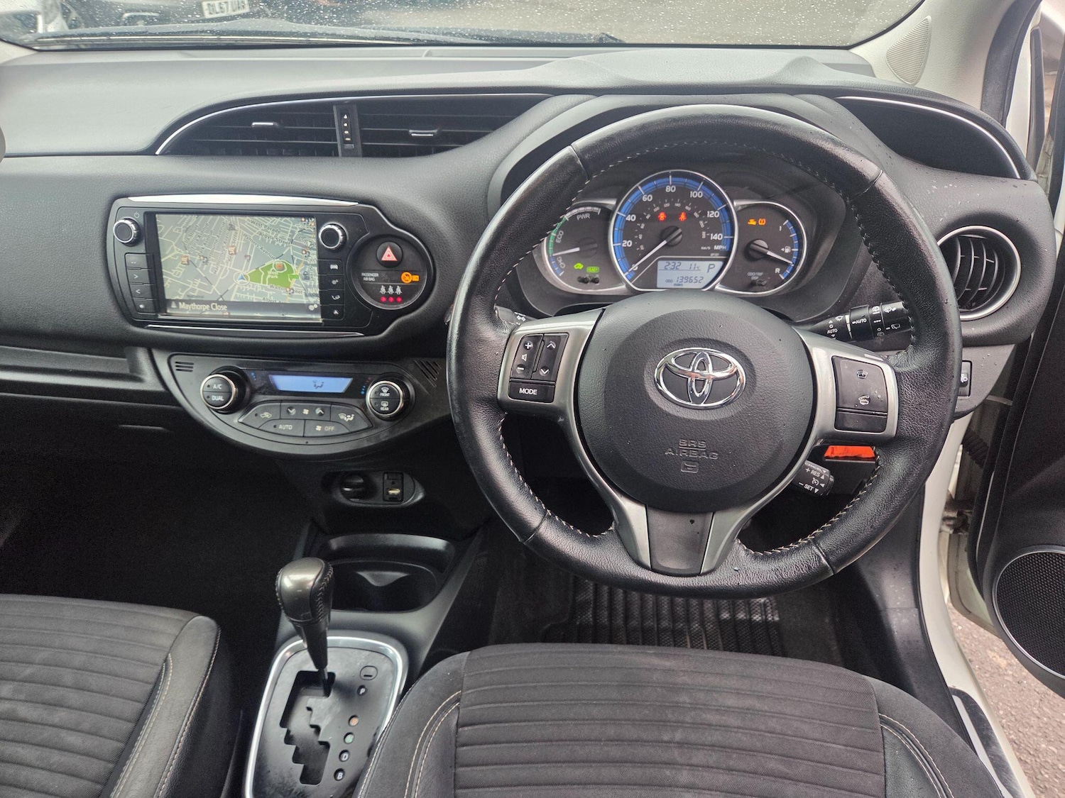 Used Toyota Yaris 2015 for sale - 77684044: Photo 12