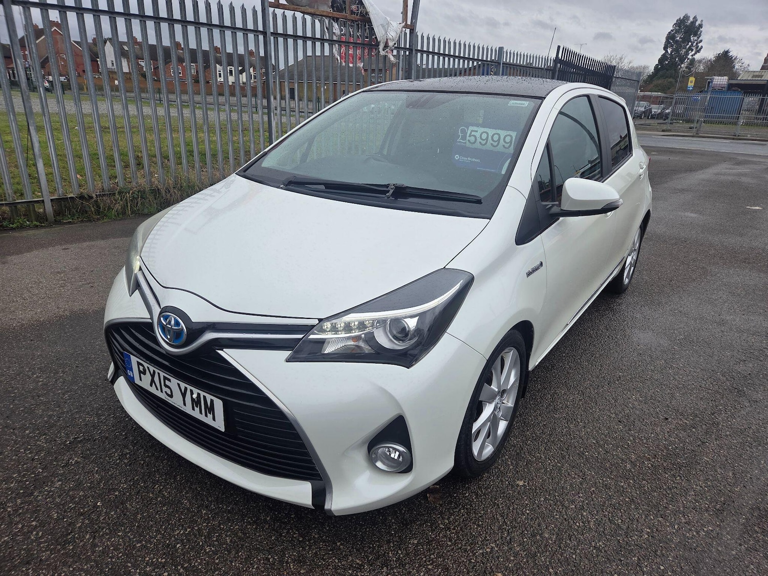 Used Toyota Yaris 2015 for sale - 77684044: Photo 7