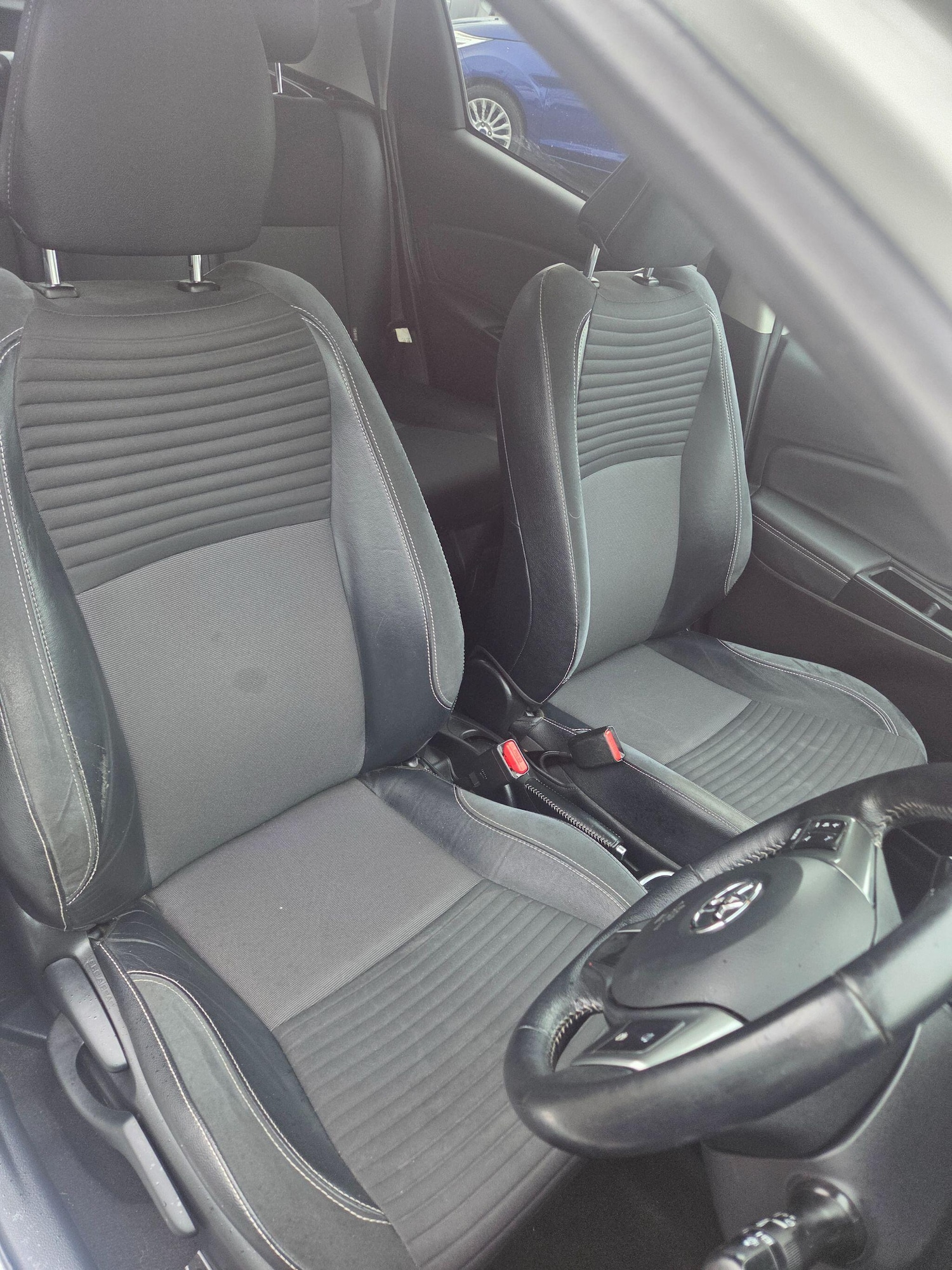 Used Toyota Yaris 2015 for sale - 77684044: Photo 8