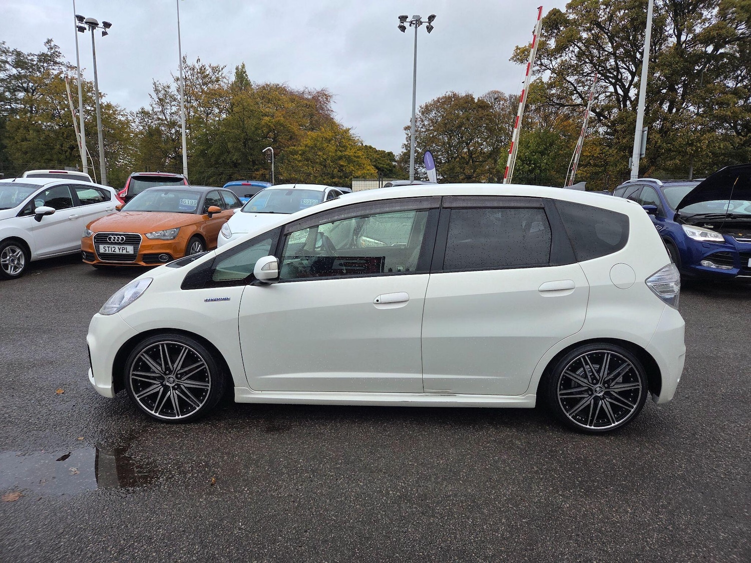 Used Honda Fit for sale - 76472442: Photo 6